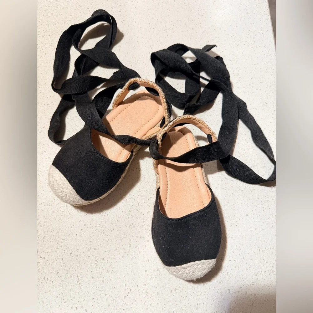 Black and Beige Espadrille Sandals - Picture 3 of 4